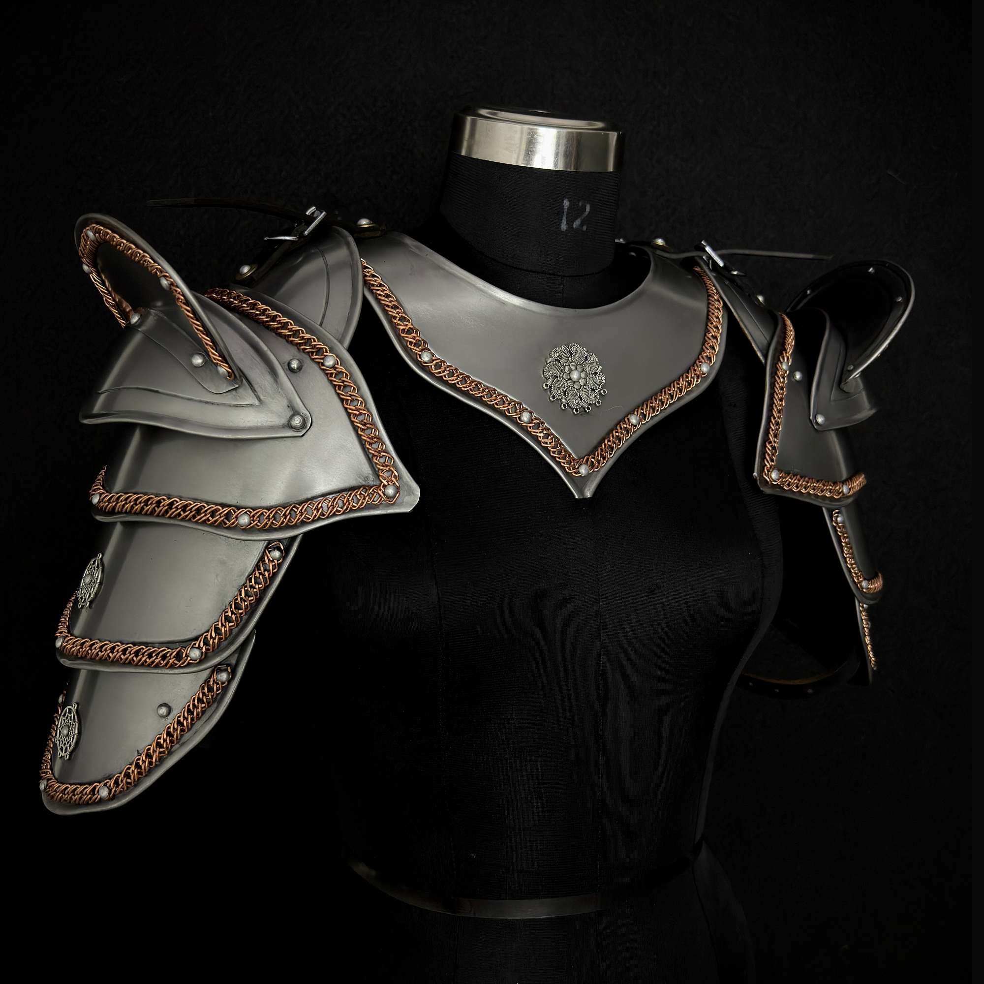 ⚔️ Handmade Medieval Shoulder Armor – Steel Pauldrons with Chainmail | Knight, Viking & Fantasy Cosplay Armor for LARP, Renaissance Fair, SCA & Costume 🛡️