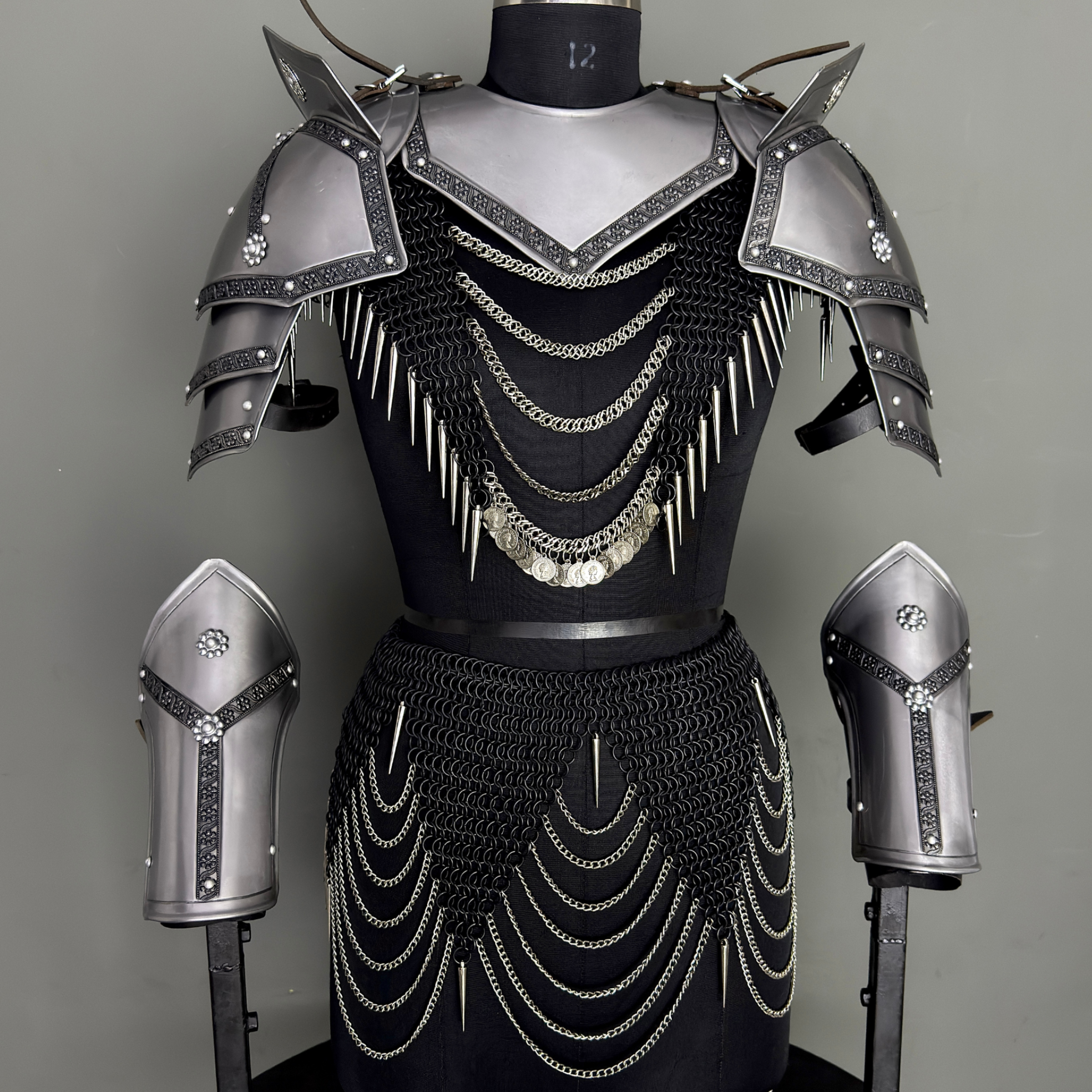 Handcrafted Steel Women’s Knight Armor Set – Medieval Chainmail Costume, Female Warrior LARP Outfit, Fantasy Armor Cosplay Suit, Renaissance Faire