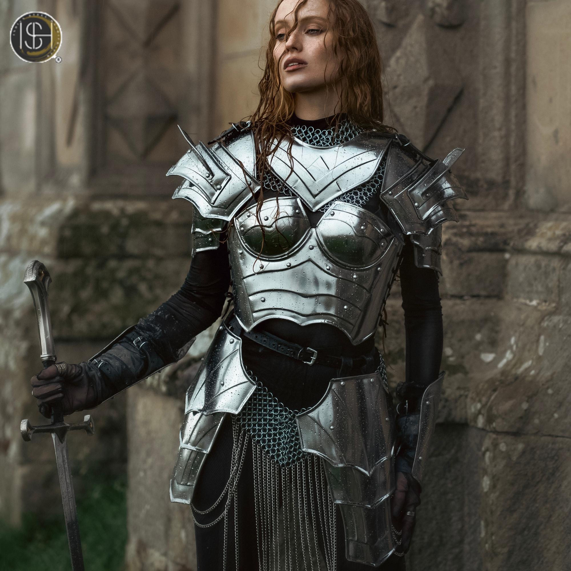 Medieval Women's Breastplate Armor – Handmade Steel Cuirass Costume for Cosplay, LARP & Halloween