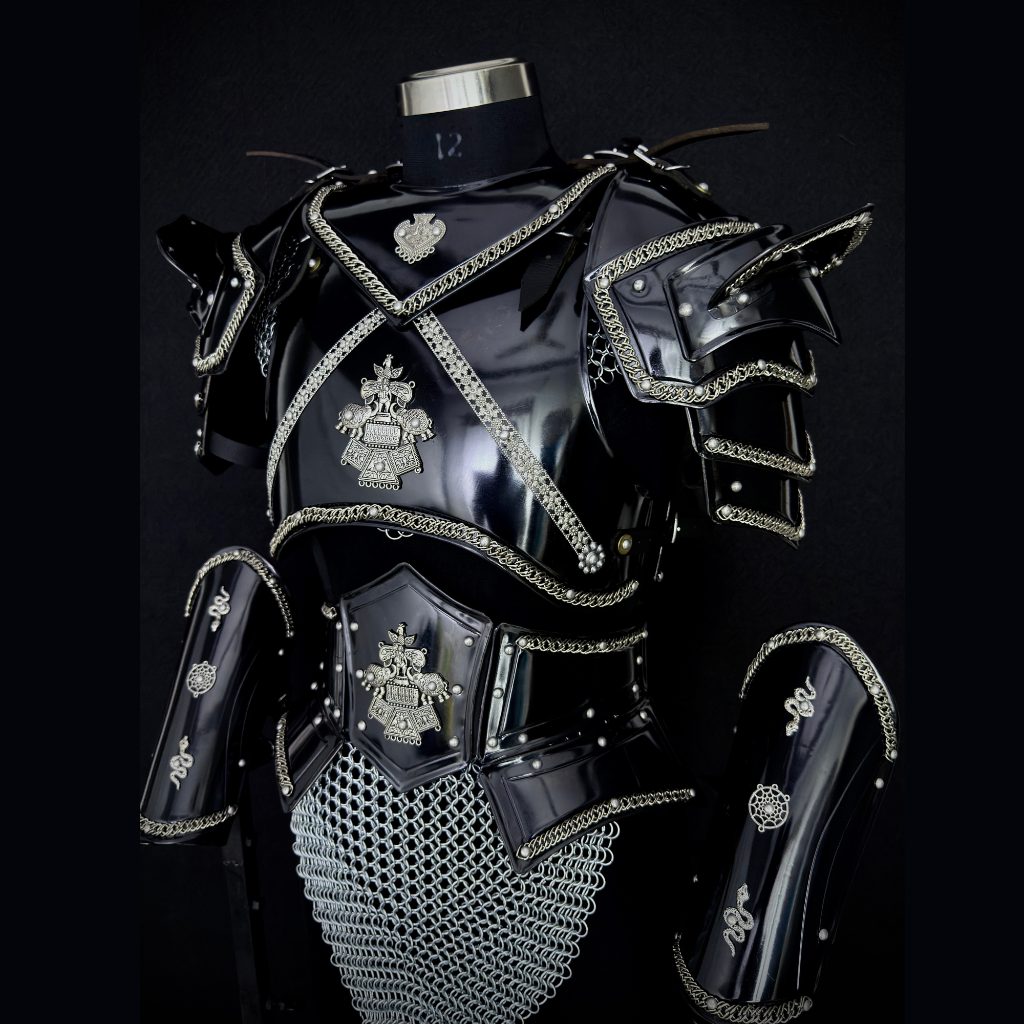 🖤 Black Steel Armor Set for Women ⚔️ Handmade Fantasy Knight Armor for fierce queens, Perfect for Medieval LARP, Cosplay, Renaissance Fairs & Warrior Photoshoots ✨