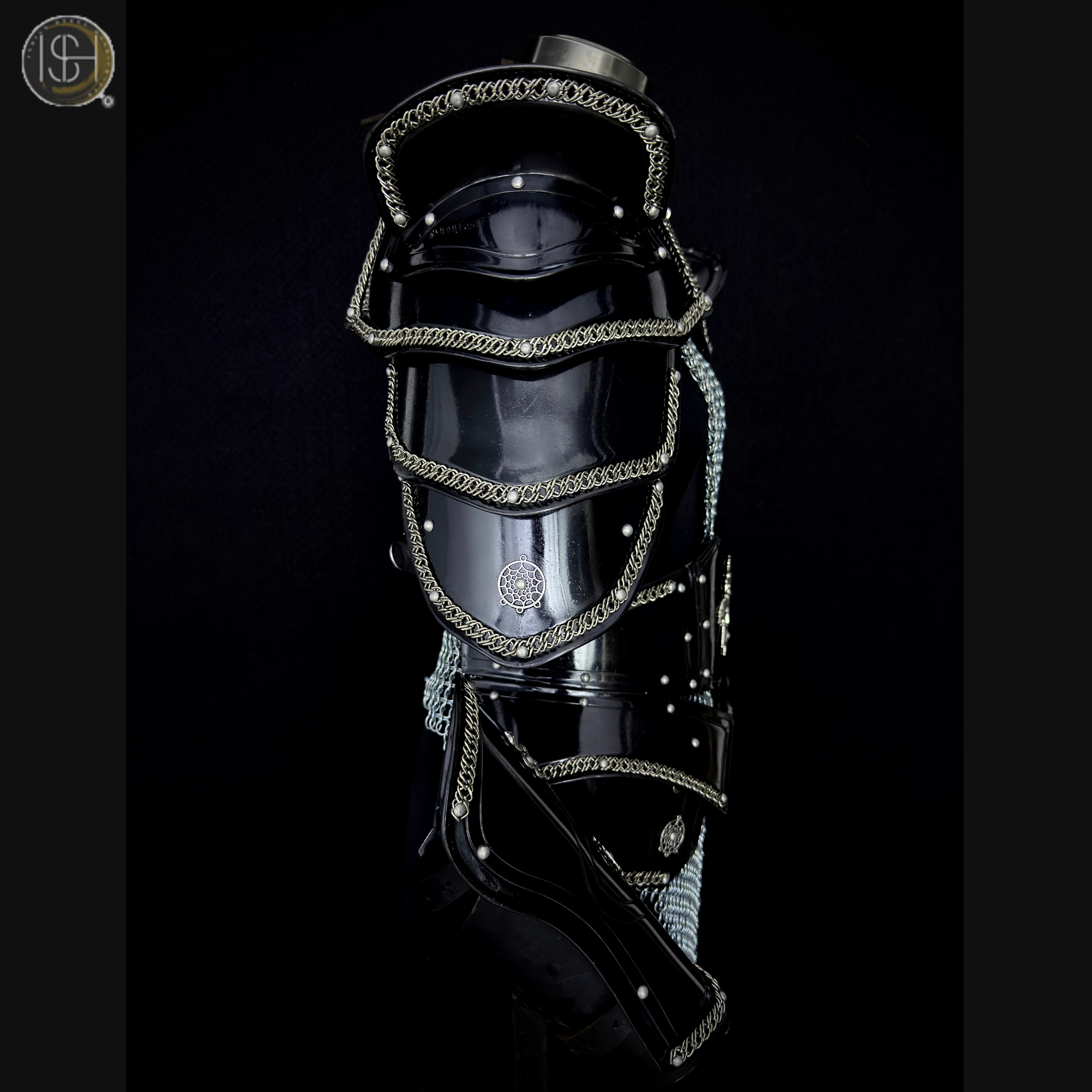 Women's Medieval Black Steel Armor Set with Chainmail Shoulders – Female Knight Costume, LARP Warrior Armor, Renaissance Battle Gear, Fantasy Cosplay Outfit