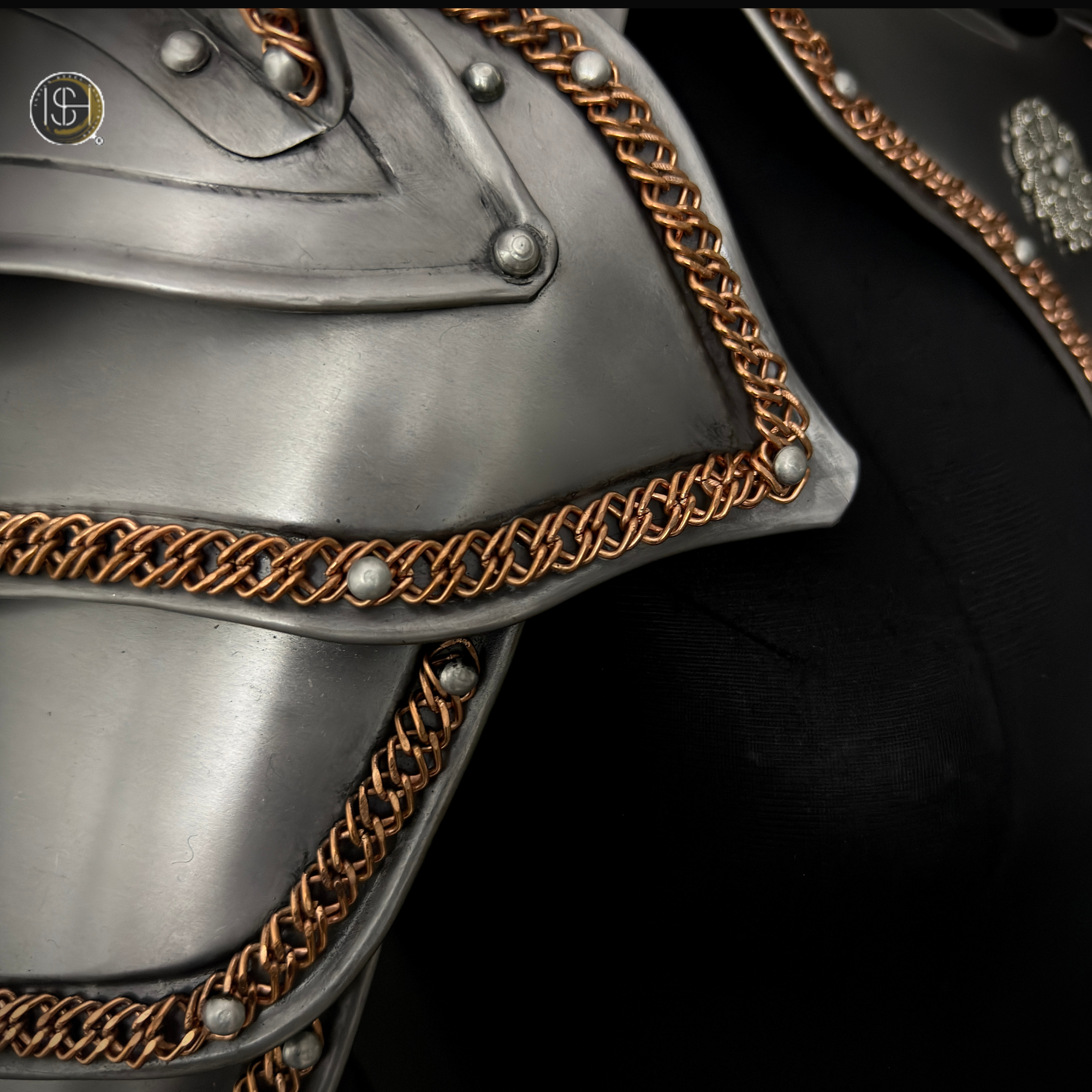 ⚔️ Handmade Medieval Shoulder Armor – Steel Pauldrons with Chainmail | Knight, Viking & Fantasy Cosplay Armor for LARP, Renaissance Fair, SCA & Costume 🛡️