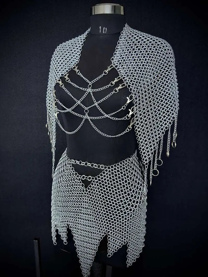 Medieval Women’s Armor Set – Steel Cuirass, Chainmail & Arm Guards for LARP Cosplay Medieval Armory