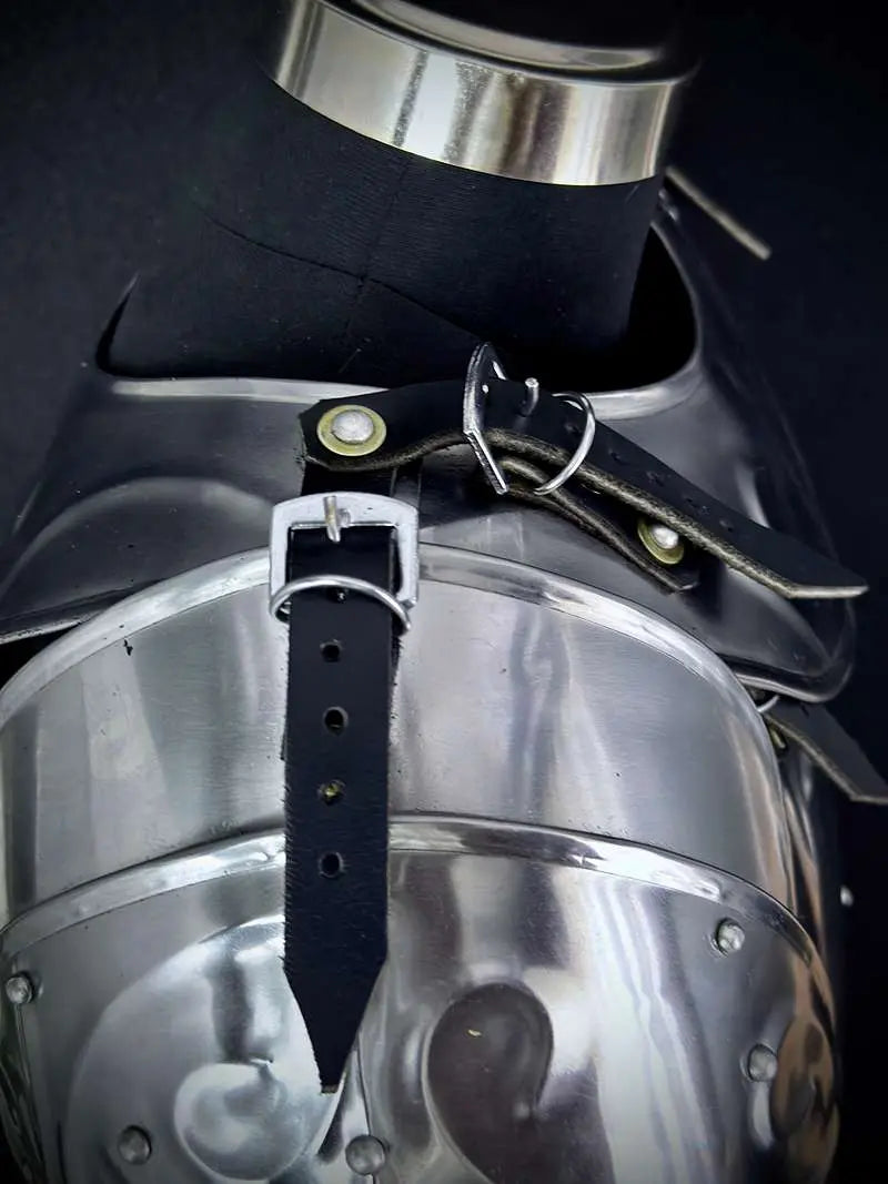 Medieval Knight Full Plate Armor Set – Engraved Steel Cuirass & Pauldrons for LARP Cosplay Medieval Armory