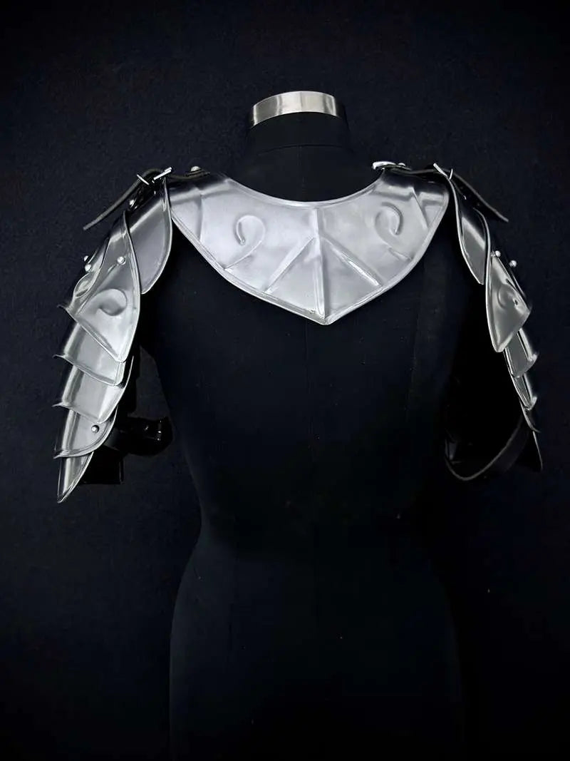 Medieval Knight Full Plate Armor Set – Engraved Steel Cuirass & Pauldrons for LARP Cosplay Medieval Armory