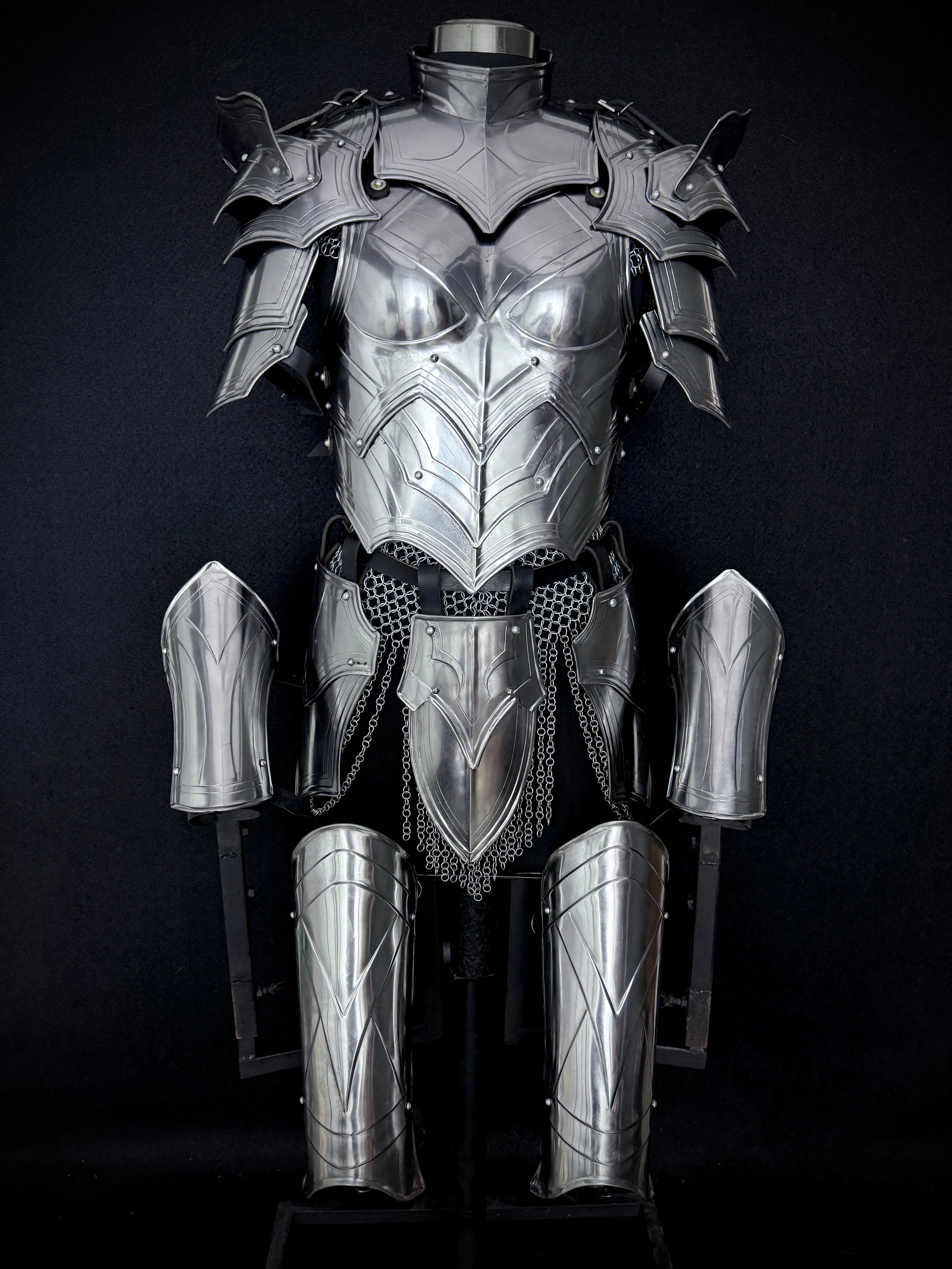 Gothic Red Knight Armor – Women’s Medieval Battle Suit OathboundSteel