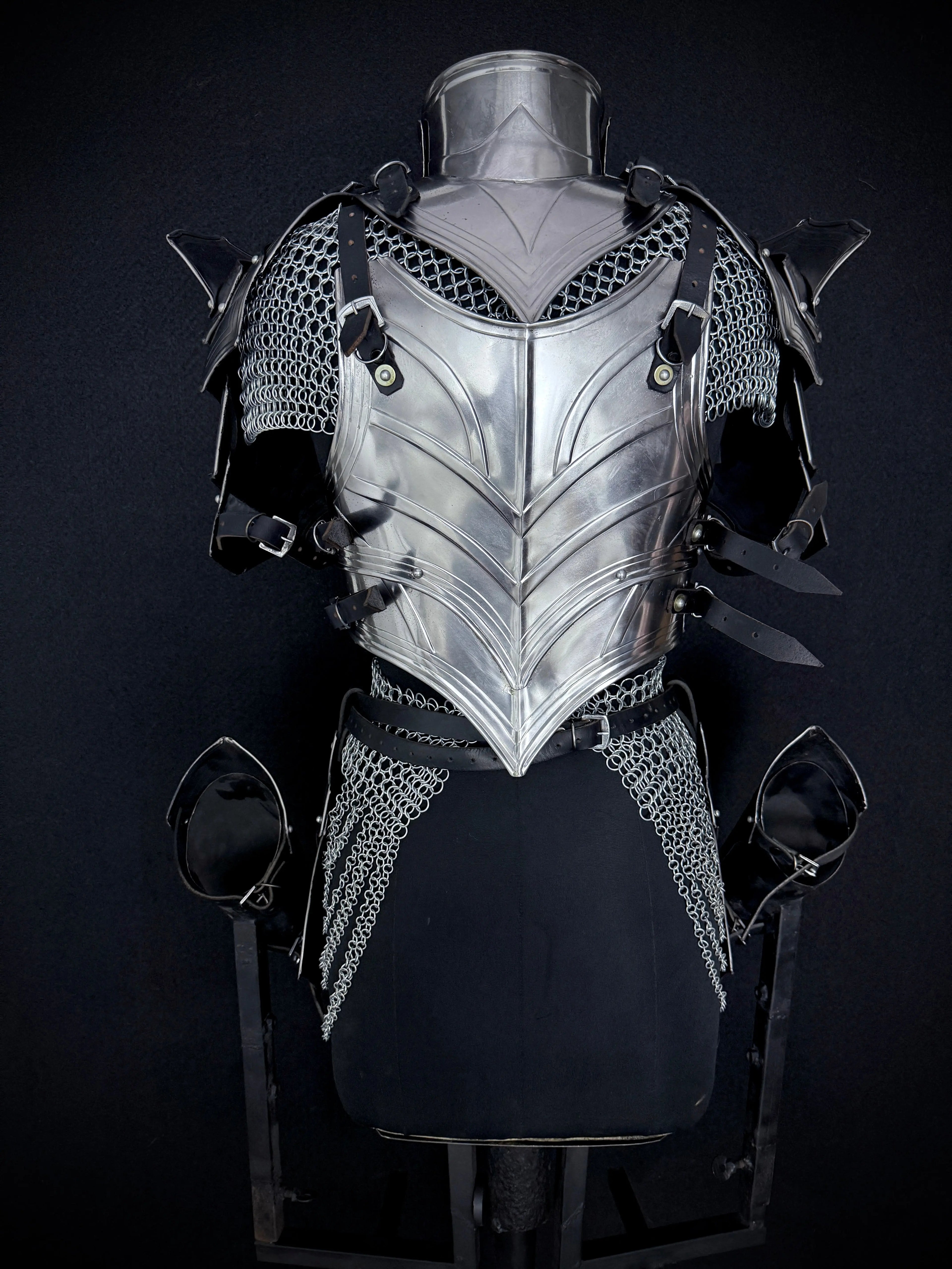 Gothic Red Knight Armor – Women’s Medieval Battle Suit OathboundSteel