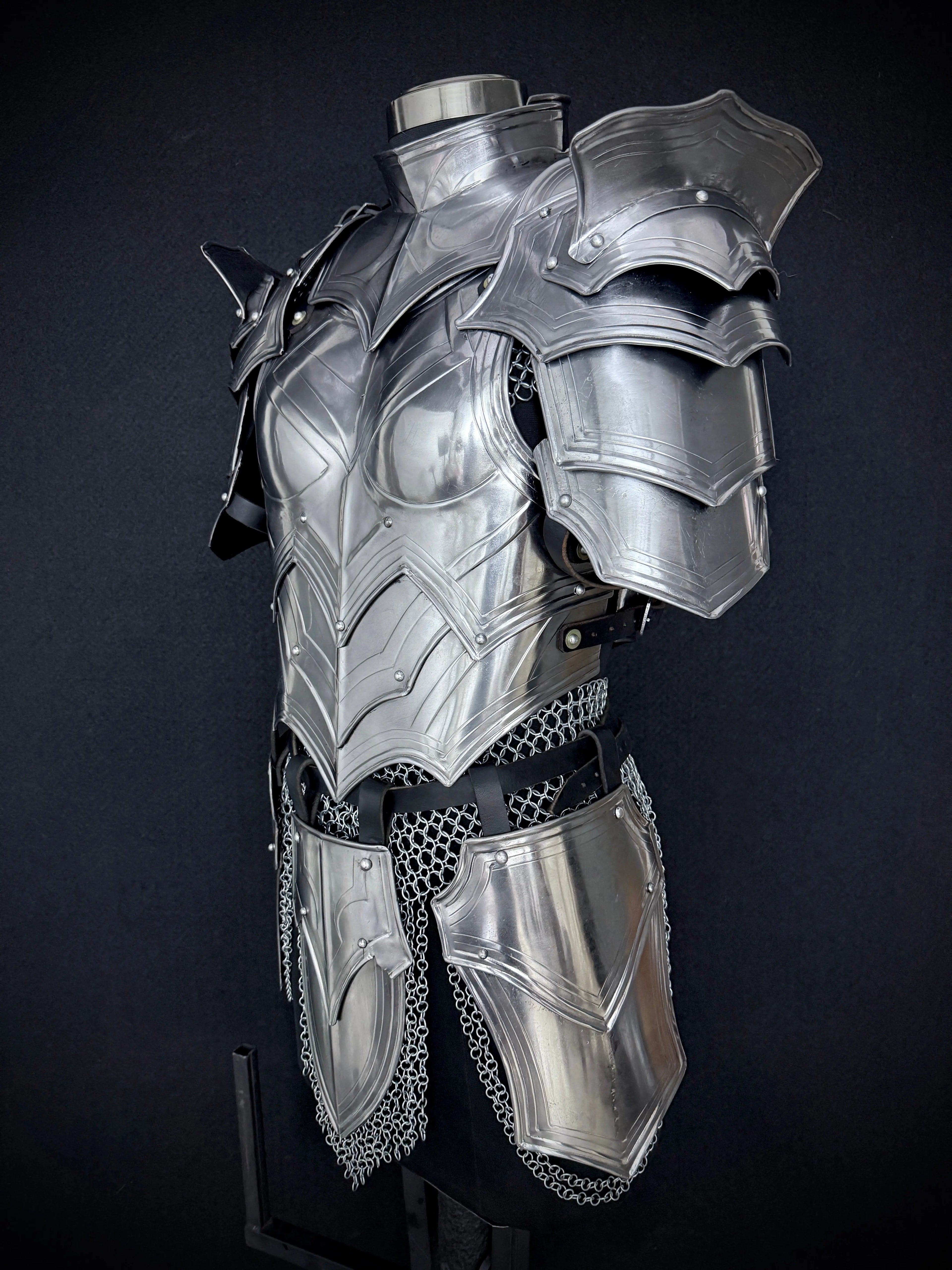 Gothic Red Knight Armor – Women’s Medieval Battle Suit OathboundSteel