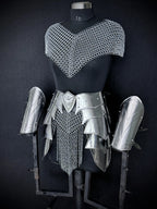 Silver Chainmail Cape Armor – Warrior Queen Edition OathboundSteel