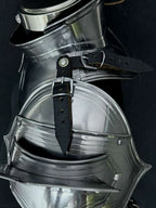Medieval Women’s Shoulder Armor Set – Steel Gorget & Articulated Pauldrons for LARP Cosplay Medieval Armory