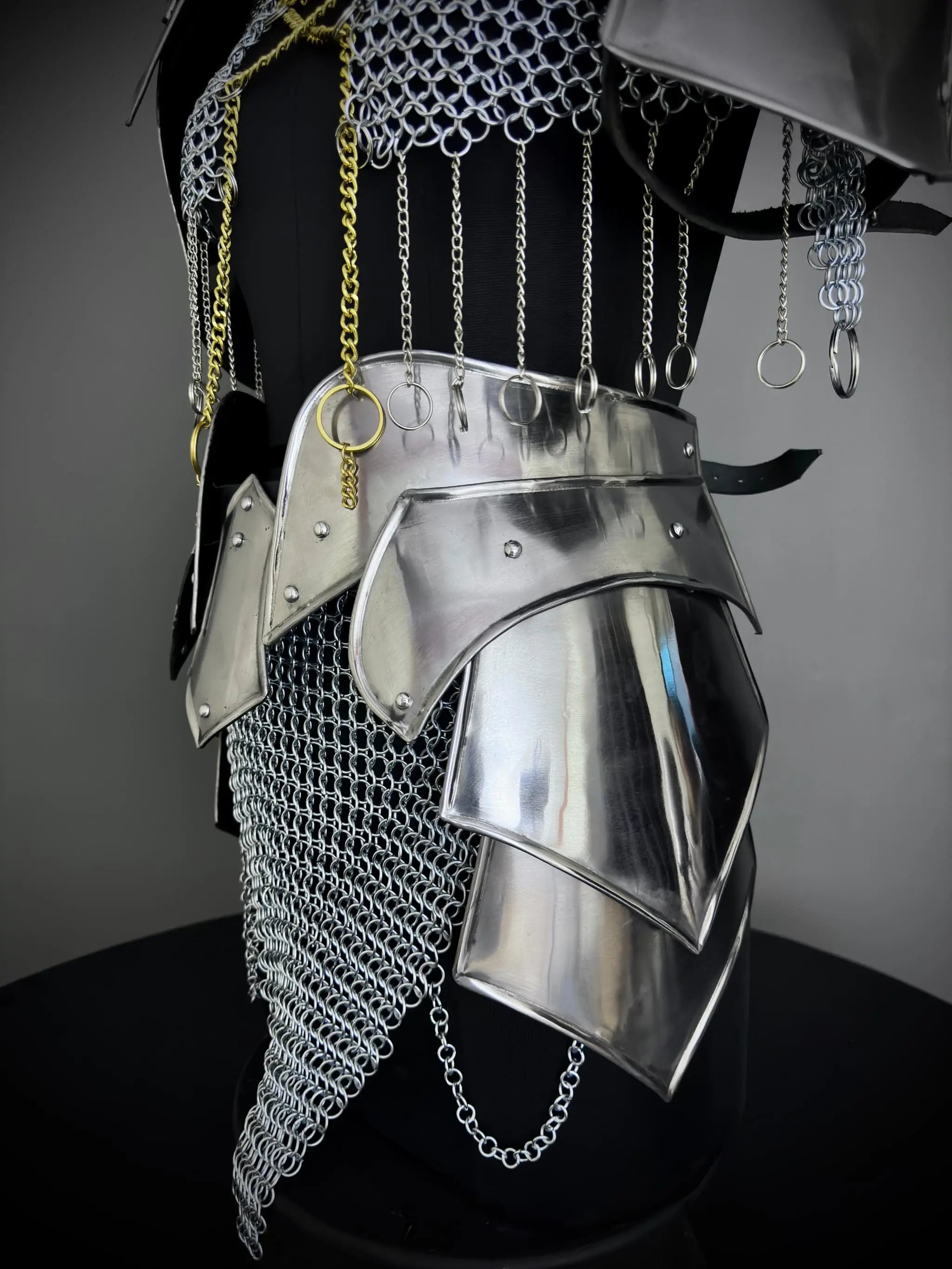 Elite Medieval Armor Set for Women – Hand-Forged Chainmail & Steel Cuirass | LARP, Fantasy & SCA Combat-Ready Costume ISH Collection