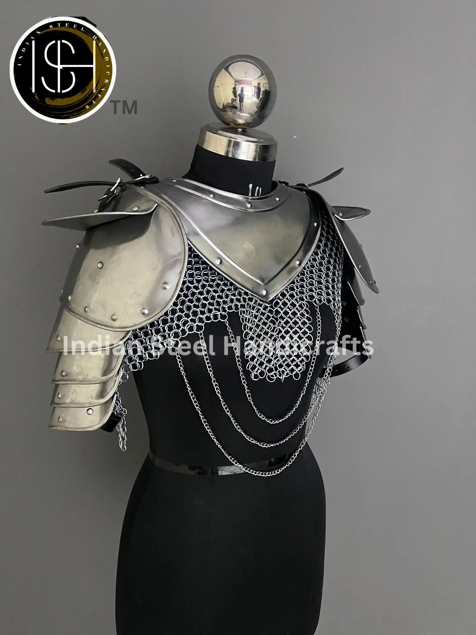 Female Knight Steel Armor: Gorget, Pouldron & Chainmail - LARP Cosplay
