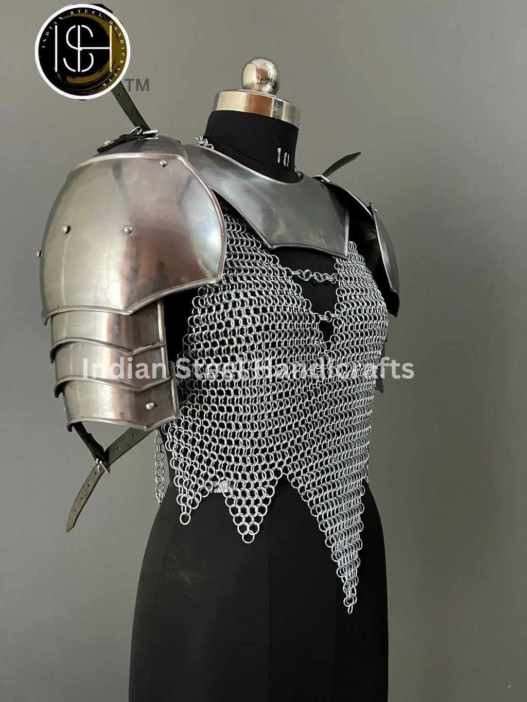 Female Knight Steel Armor: Gorget & Pouldron, Chainmail - LARP Cosplay