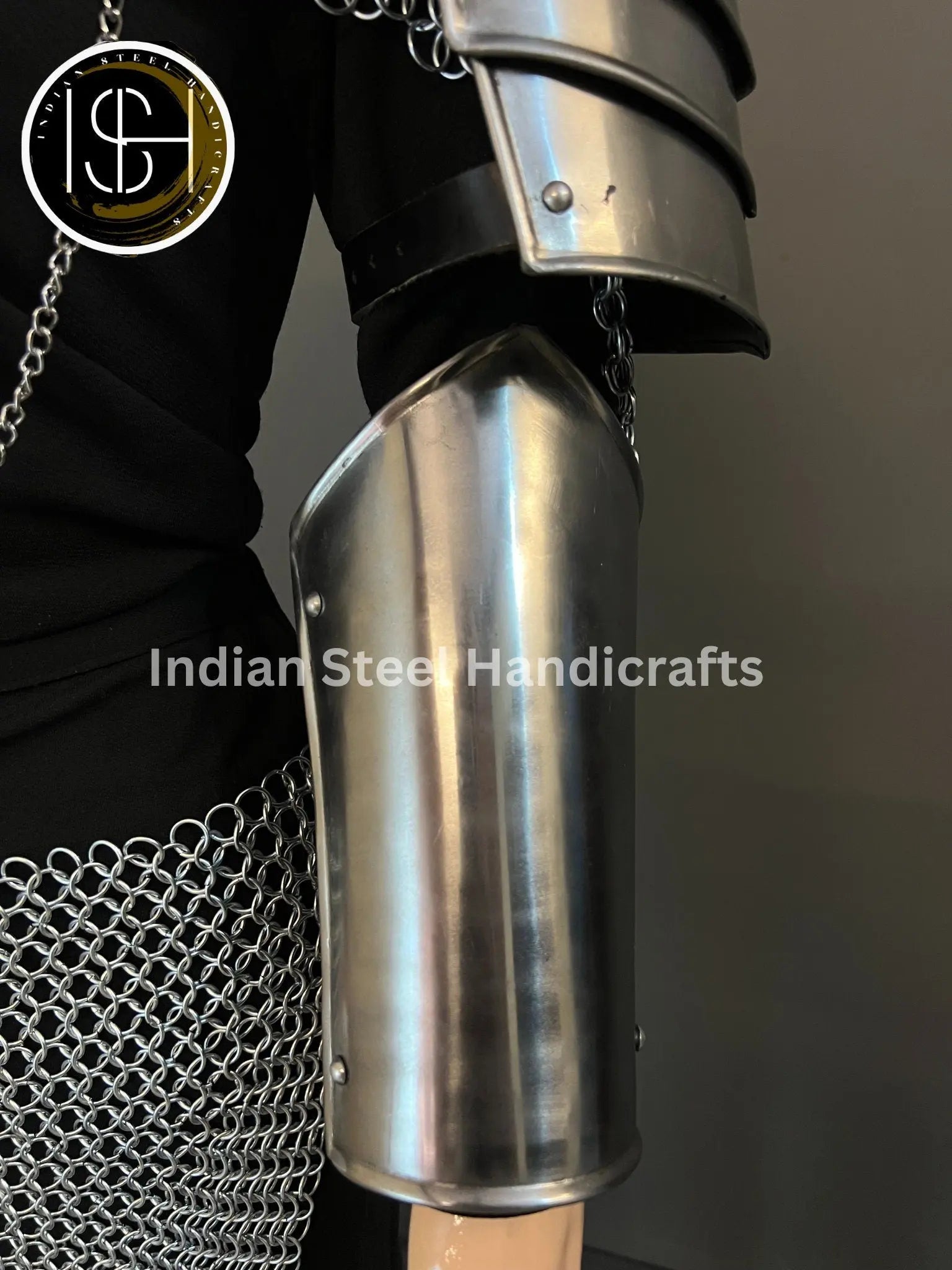 Medieval Steel Pouldron Gorget Armor: LARP Cosplay Bracers