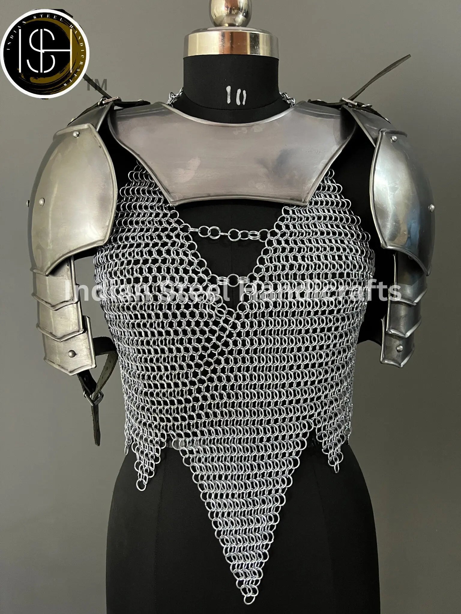 Female Knight Steel Armor: Gorget & Pouldron, Chainmail - LARP Cosplay