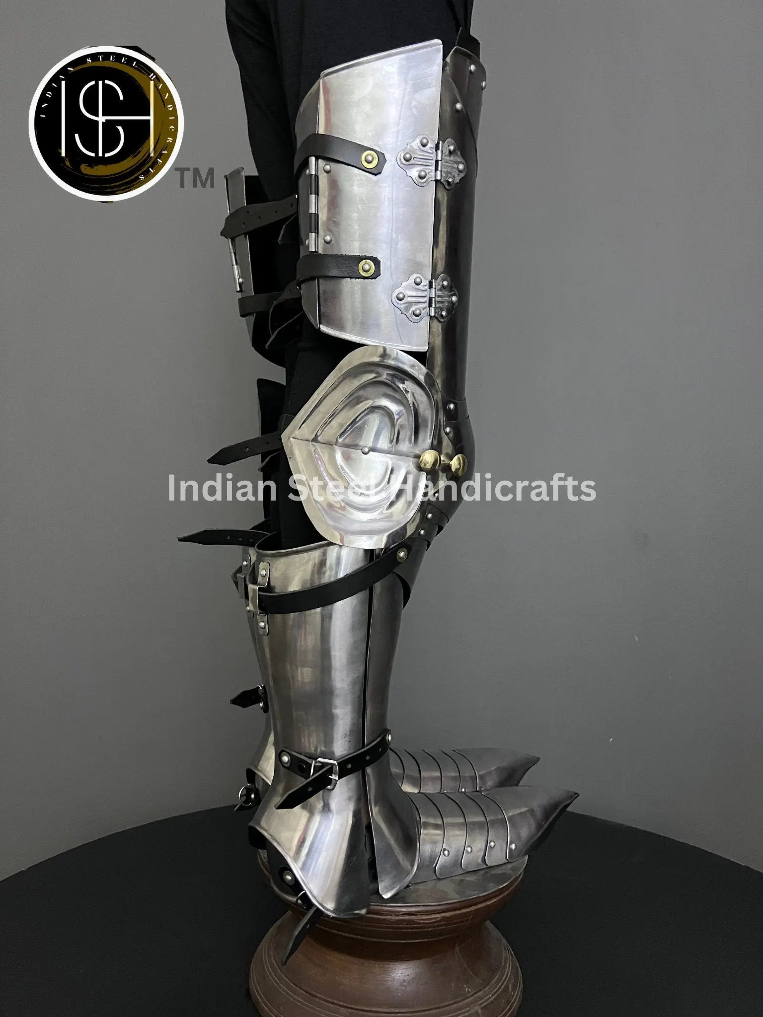 Medieval Knight leg Guard Armor, Sabatone Armor, Larp Armor, functional Armor, Sca, Cosplay, Larp, ISH Collection
