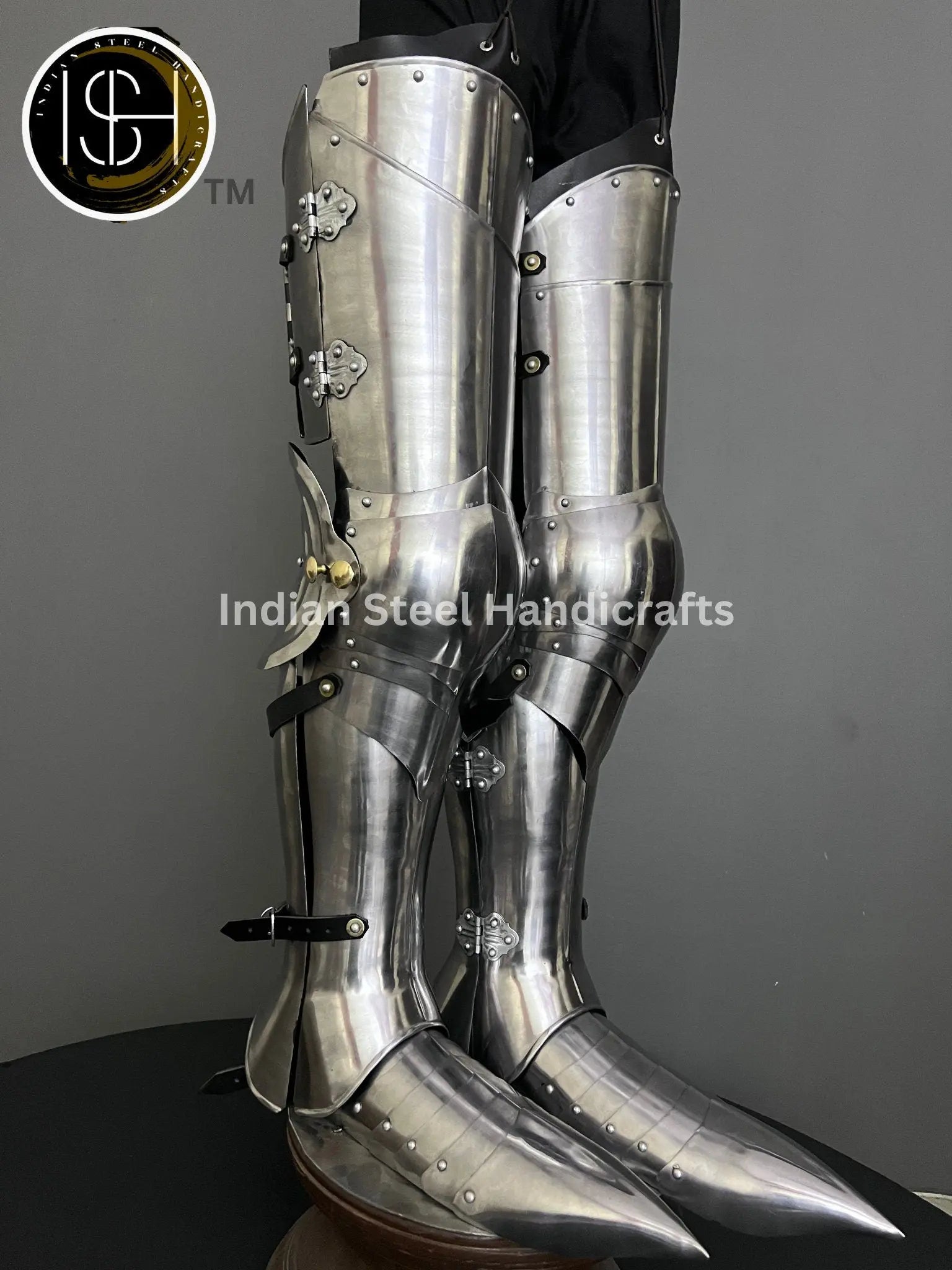 Medieval Knight leg Guard Armor, Sabatone Armor, Larp Armor, functional Armor, Sca, Cosplay, Larp, ISH Collection