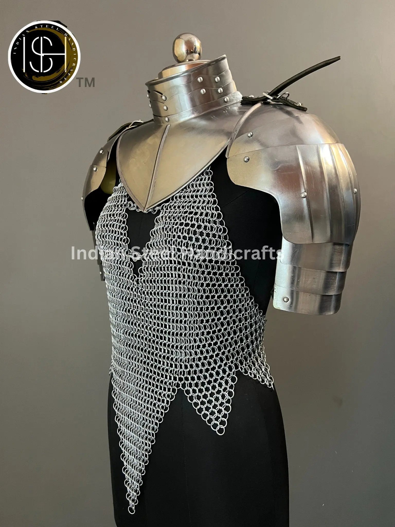 Female Knight Armor: Steel Gorget & Pouldron, Chainmail - LARP Cosplay