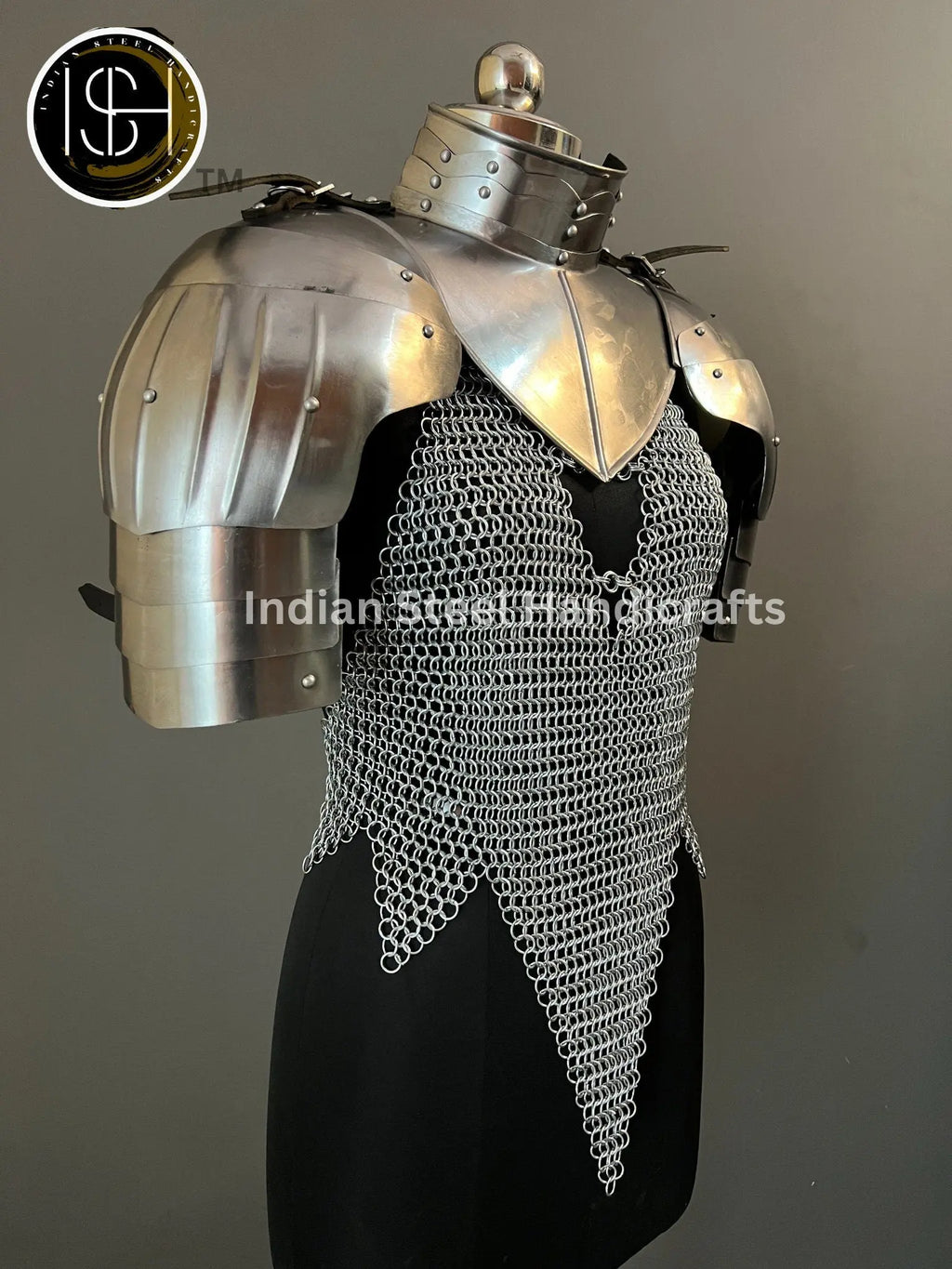 Female Knight Armor: Steel Gorget & Pouldron, Chainmail - LARP Cosplay