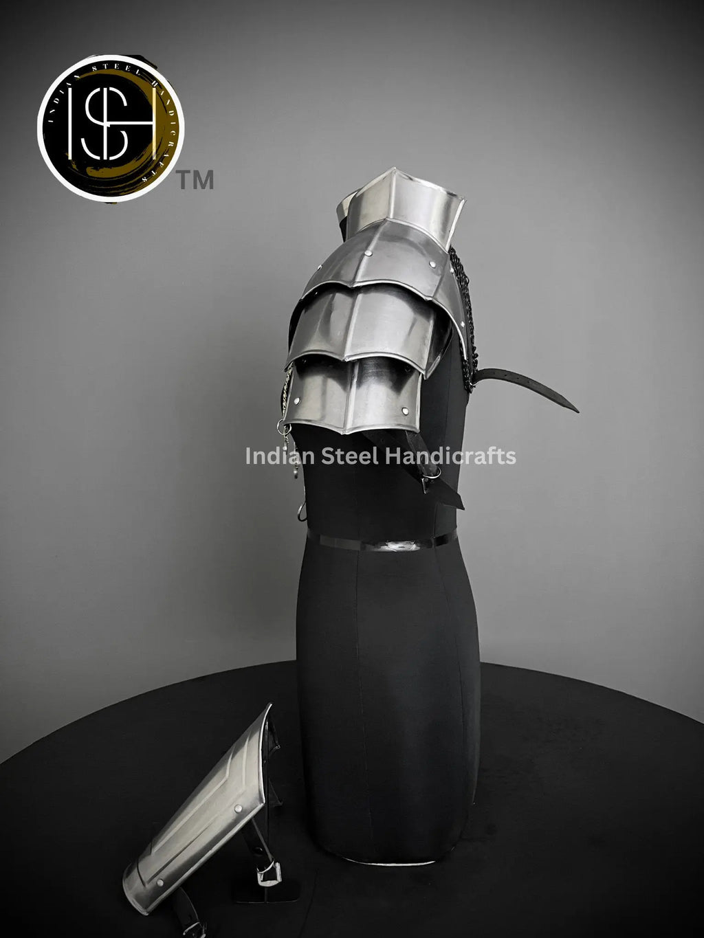 Medieval Knight Steel Shoulder & Bracer Armor: LARP Cosplay