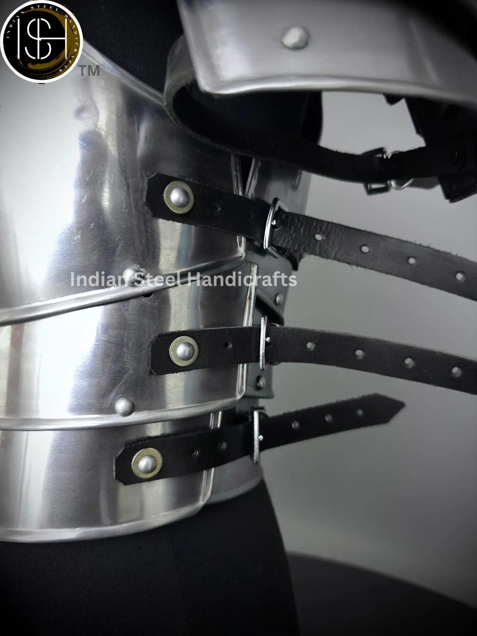 Steel Lady Knight Armor: Medieval LARP Cosplay Costume