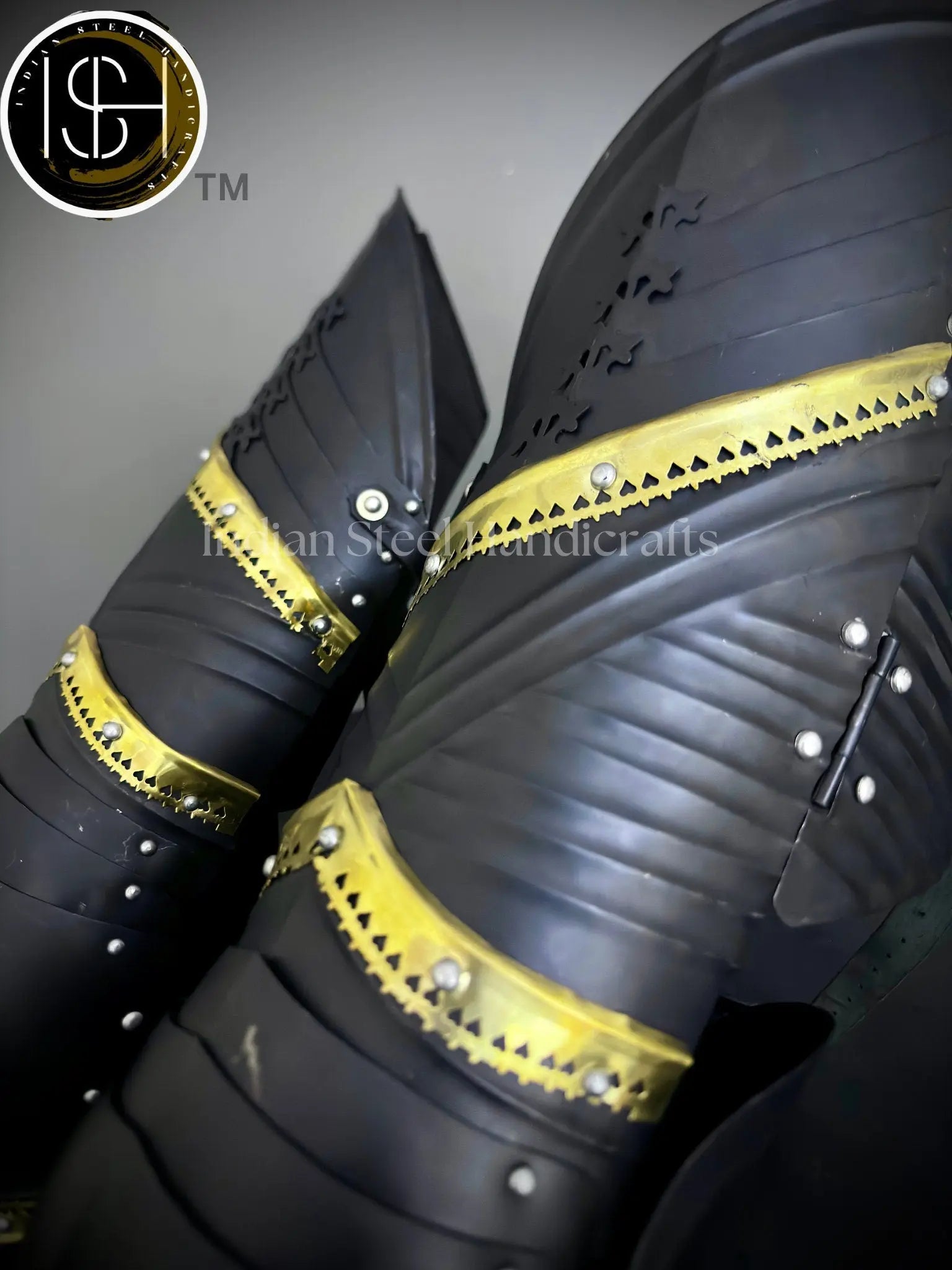 Medieval Knight Thigh Armor, Larp Armor, functional Armor, Leg Armor Sca Armor, Cosplay Armor, Gift item ISH Collection
