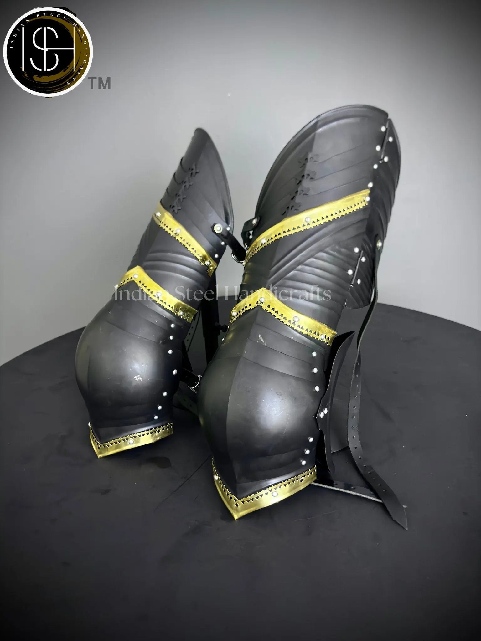 Medieval Knight Thigh Armor, Larp Armor, functional Armor, Leg Armor Sca Armor, Cosplay Armor, Gift item ISH Collection
