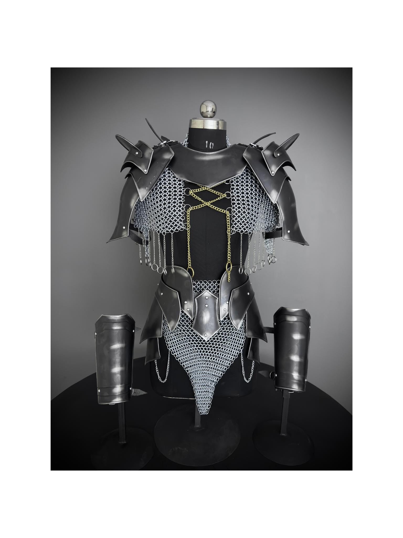 Medieval Cuirass Armor, Brave Lady Armor,Chainmail Armor, Cosplay Armor, Sca Armor, Larp Armor, Fantasy Armor, Gift for women.