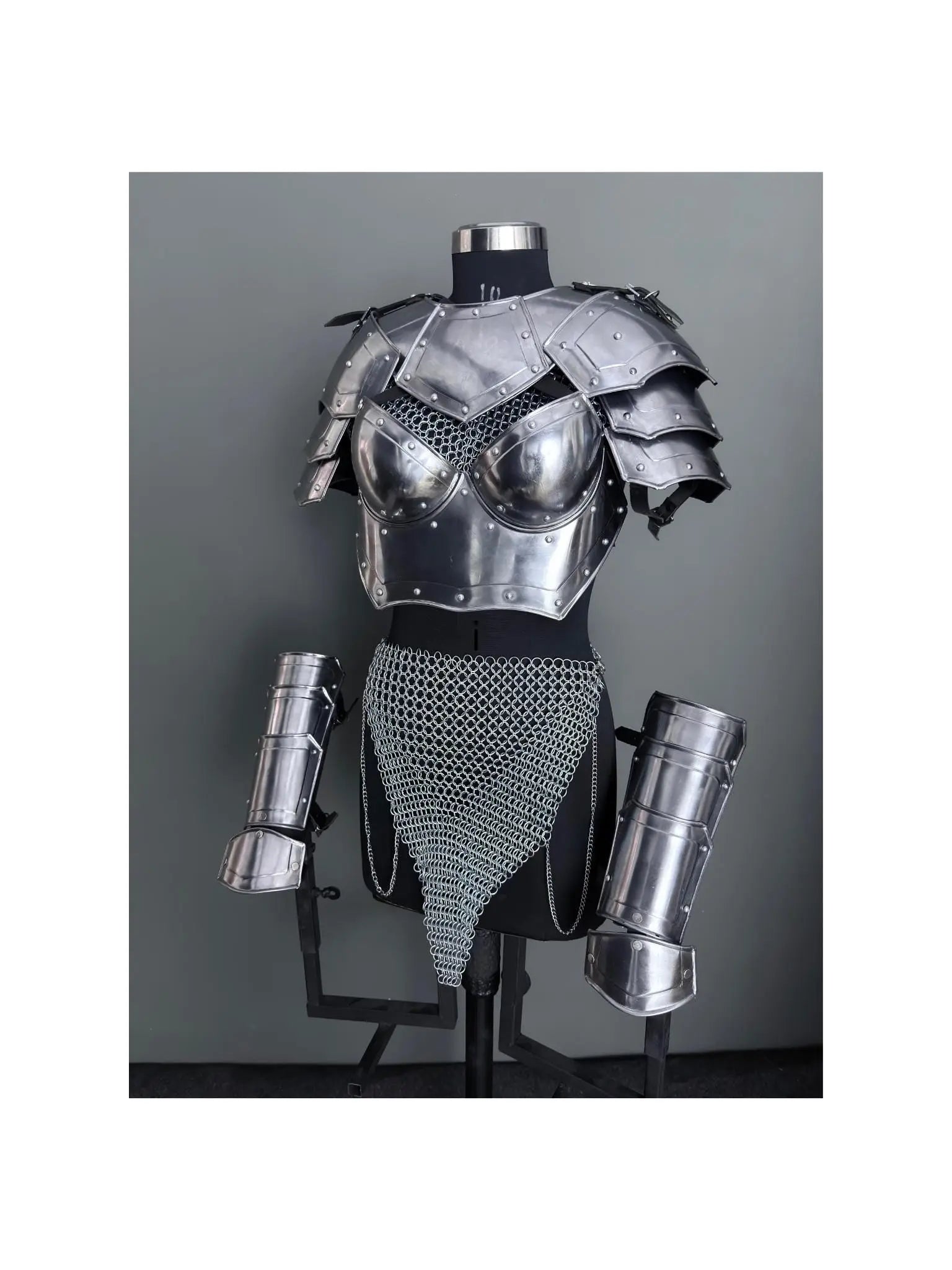 Medieval Women's Chainmail Armor Set: SCA LARP Female Knight Costume