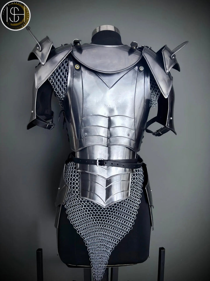 Brave Lady Knight Armor – Medieval Fantasy Costume for Cosplay & LARP Events.