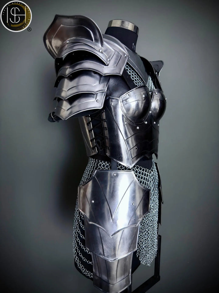 Brave Lady Knight Armor, Breast Armor, Medieval Fantasy Costume for Cosplay & LARP Events.