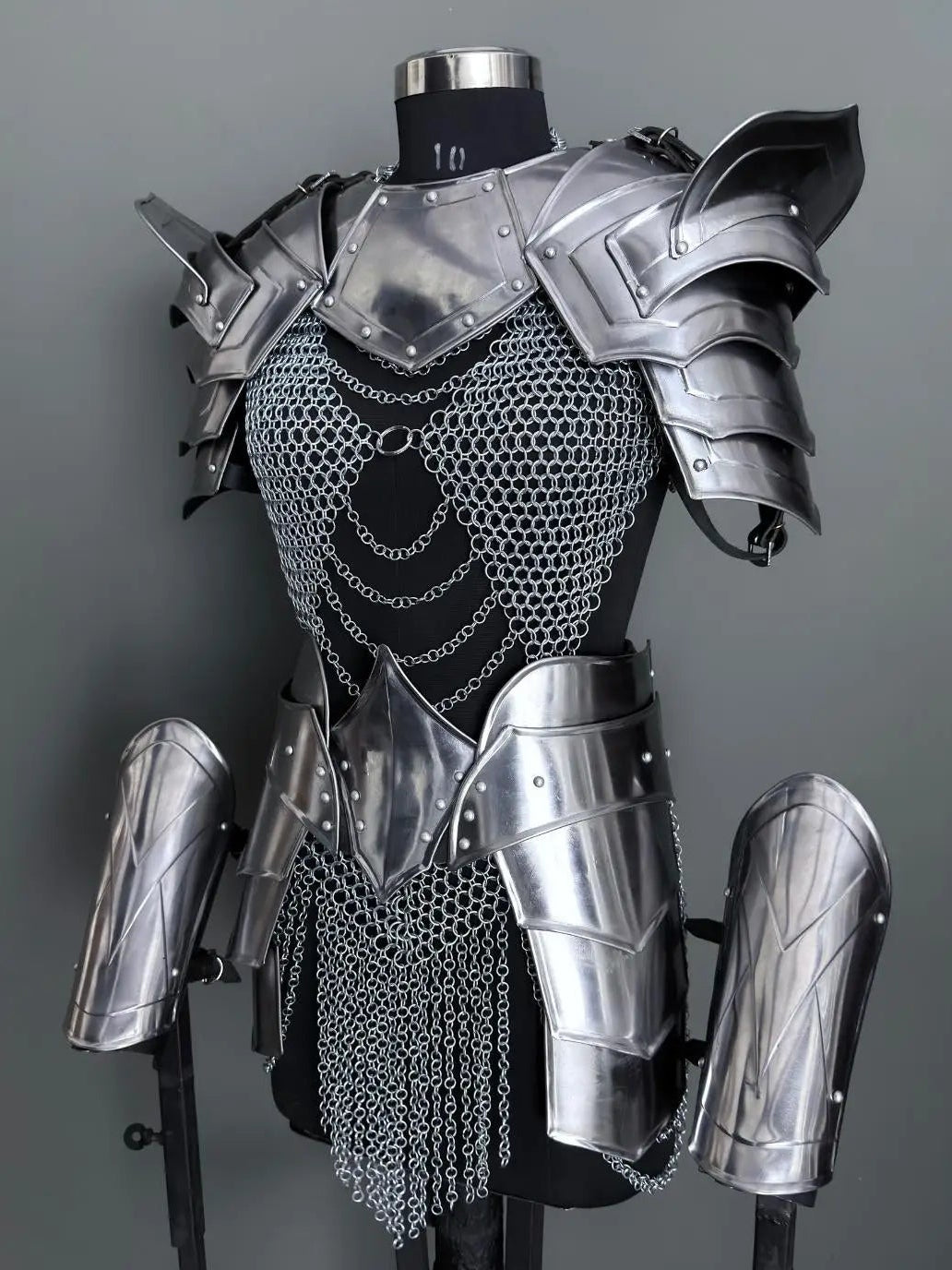 Brave Lady Medieval Cuirass Armor: Steel Chainmail Cosplay - LARP SCA