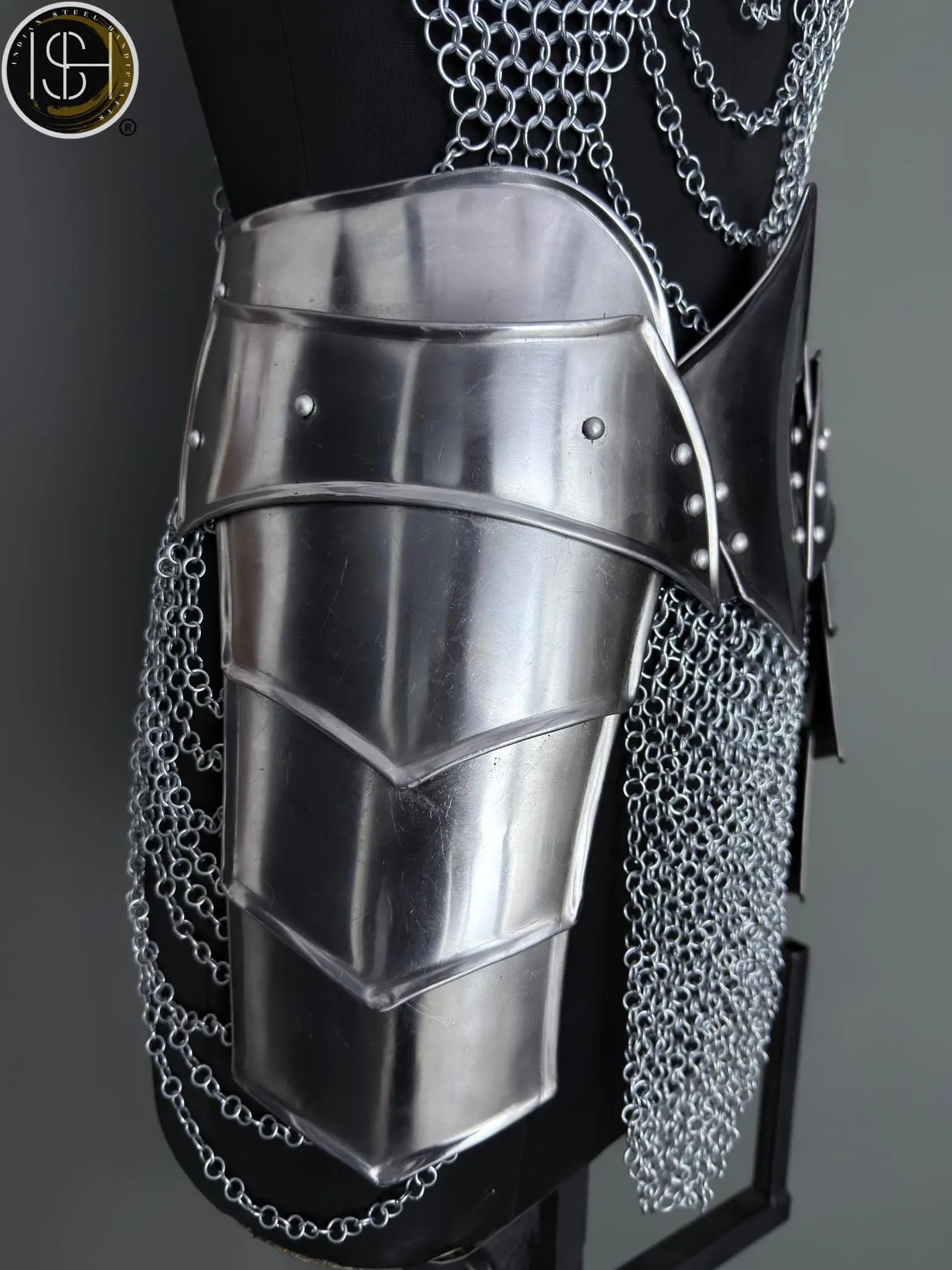 Brave Lady Medieval Cuirass Armor: Steel Chainmail Cosplay - LARP SCA