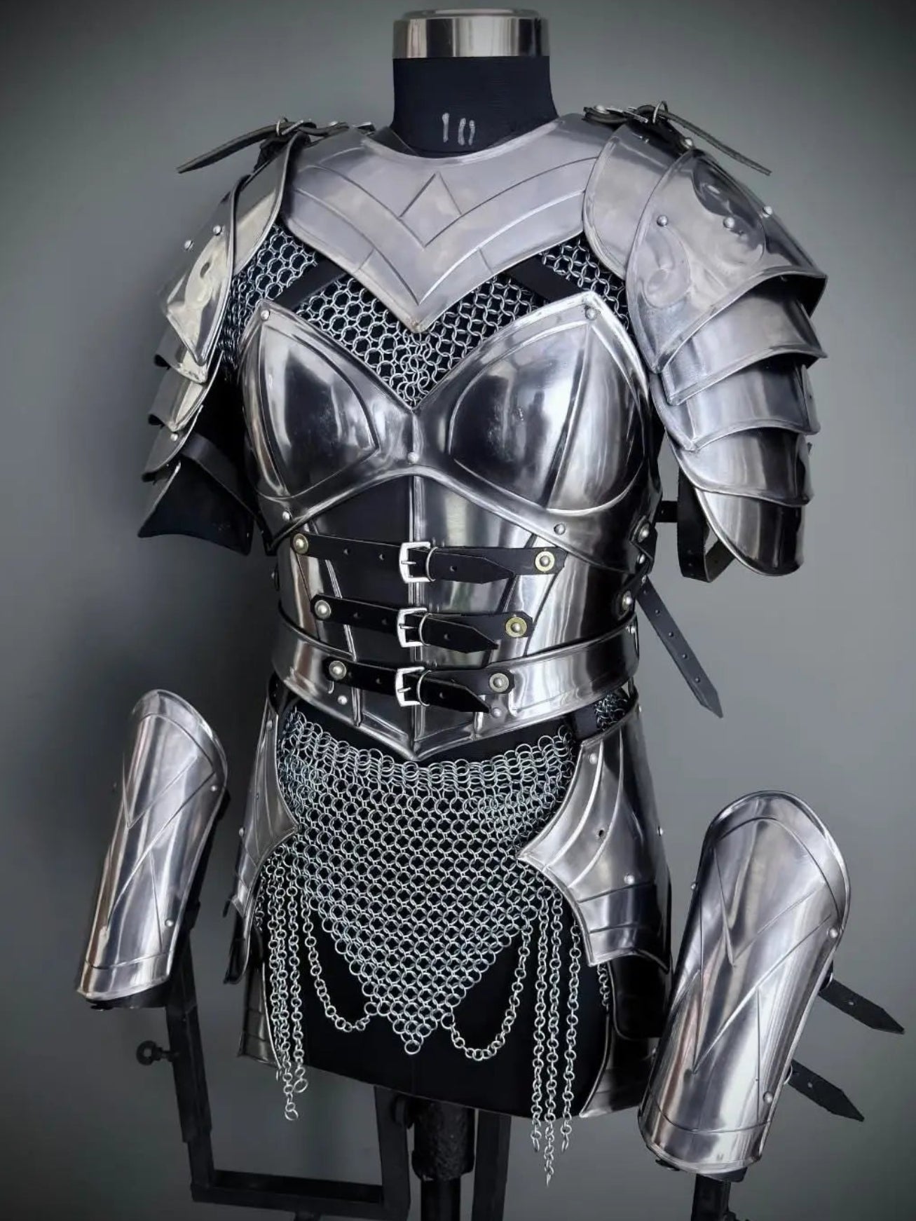 Medieval Knight Armor Set: Women's Fantasy SCA LARP Cosplay Costume